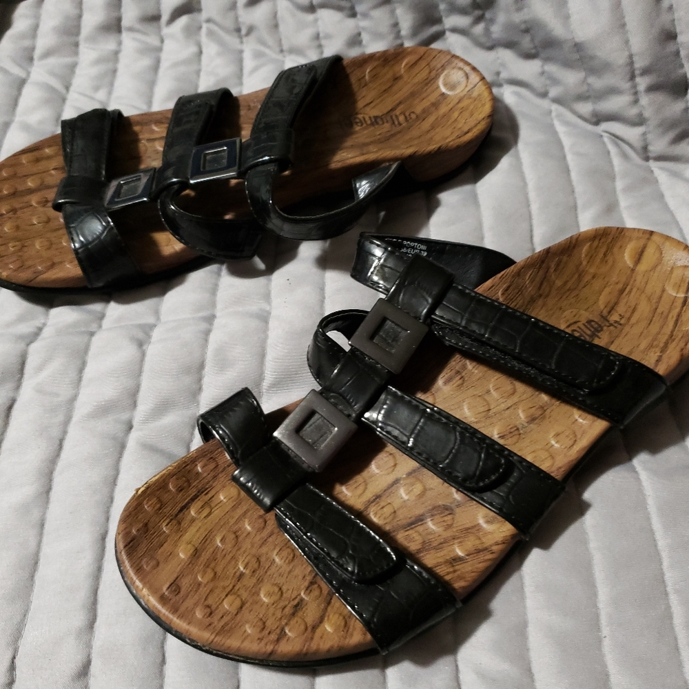 Women's sandal
